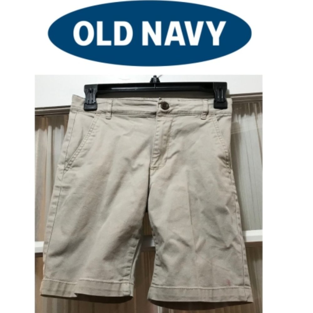 Old Navy khaki shorts with pockets; girls' size 8.